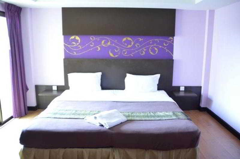 Hotel Baan Chalelarn HHQ Exterior foto